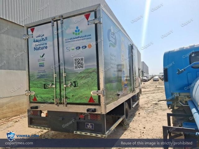 Auction photo