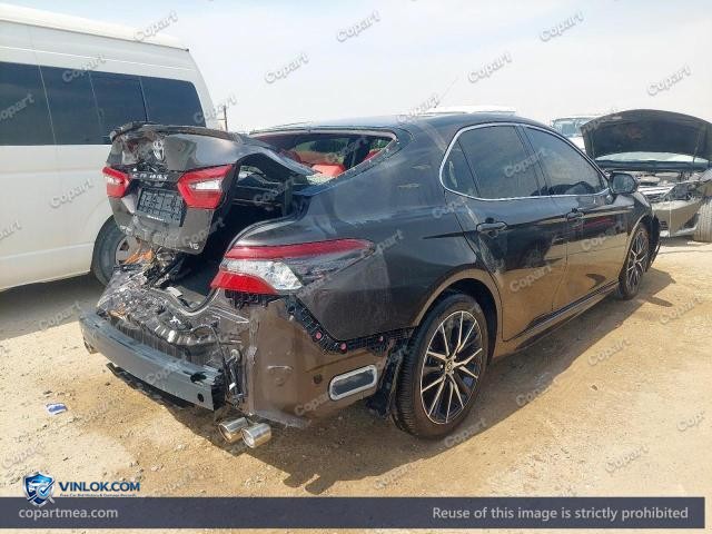 Auction photo