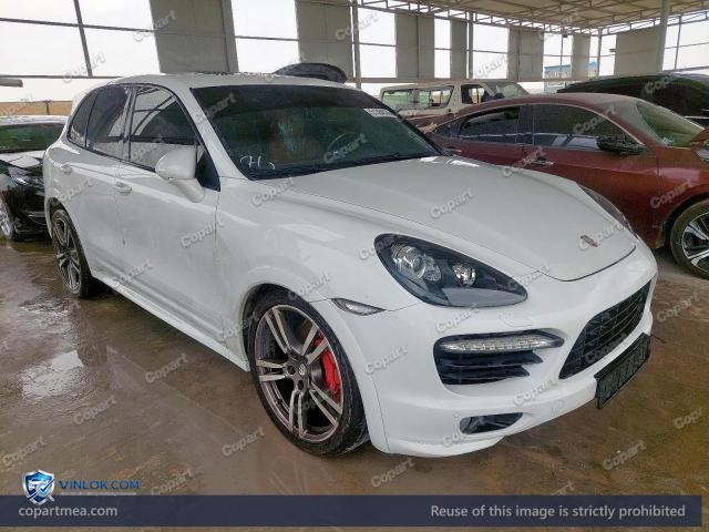 Auction photo