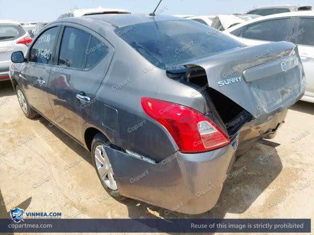 Auction photo