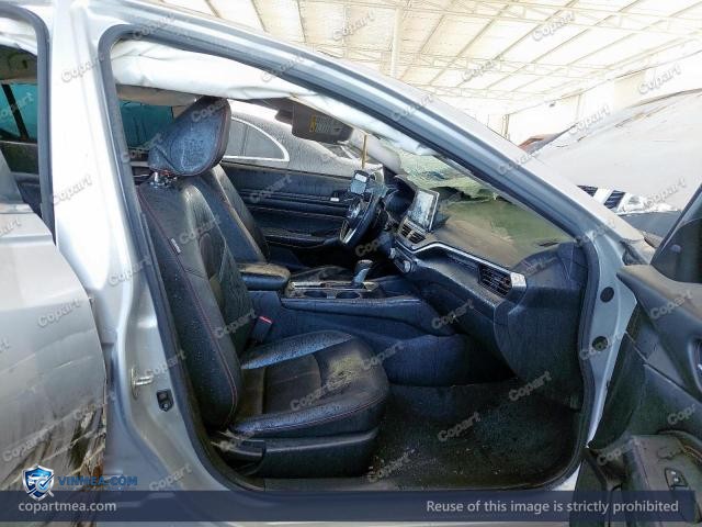 Auction photo
