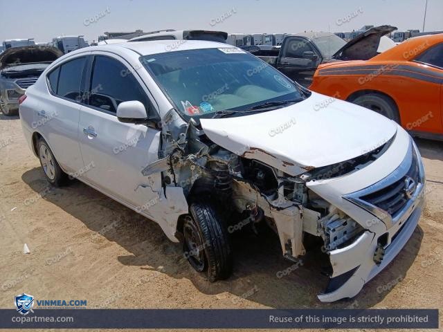 Auction photo