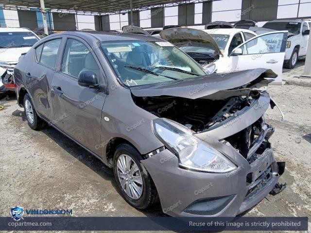 Auction photo