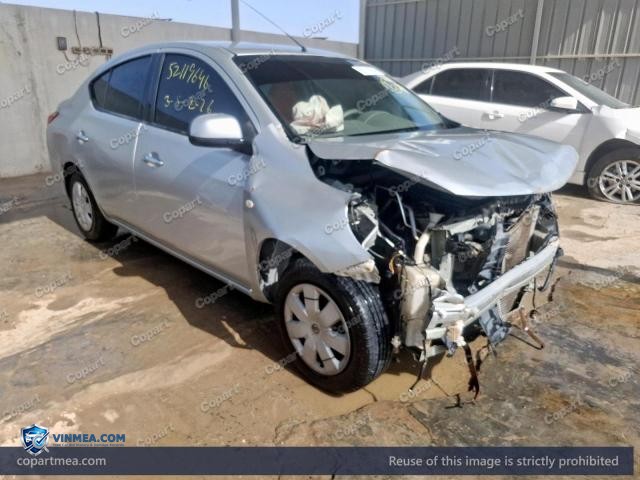Auction photo