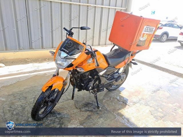 Auction photo
