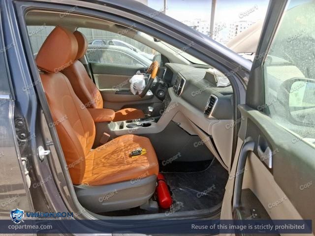 Auction photo