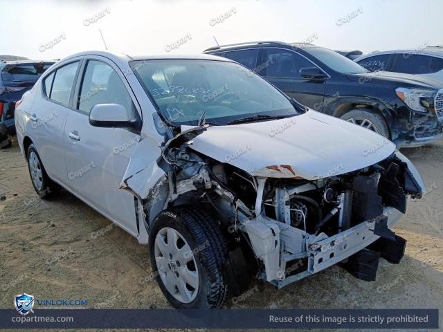 Auction photo