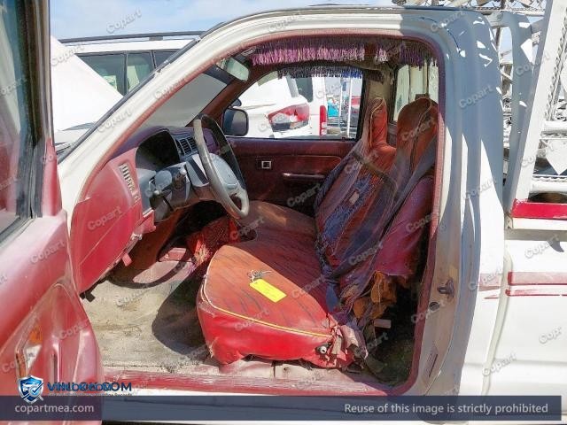 Auction photo