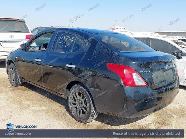 Auction photo