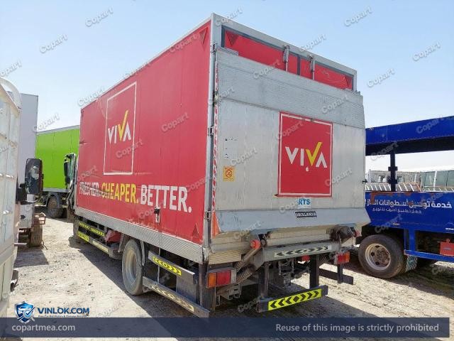 Auction photo
