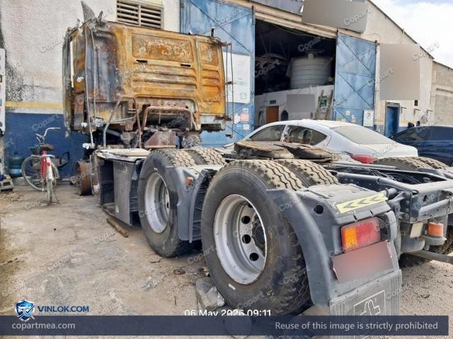 Auction photo