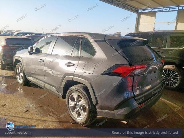 Auction photo