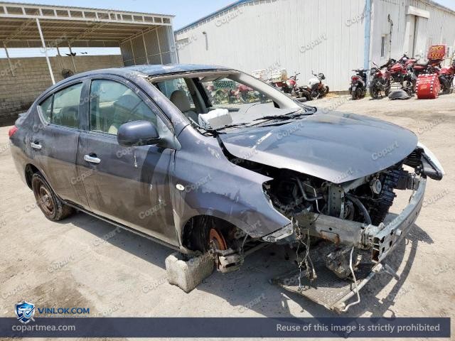 Auction photo