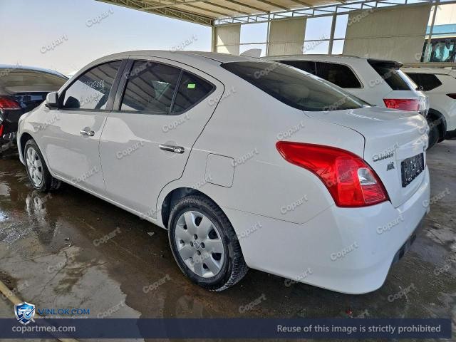 Auction photo