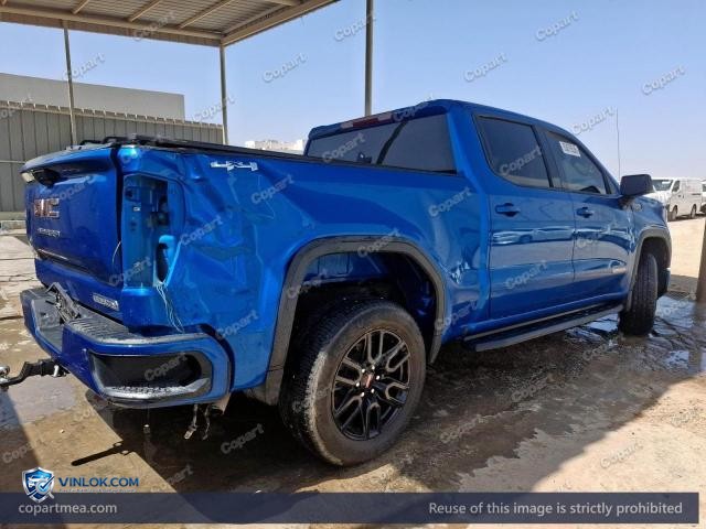Auction photo