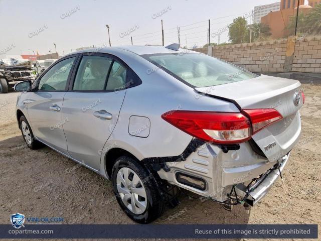 Auction photo