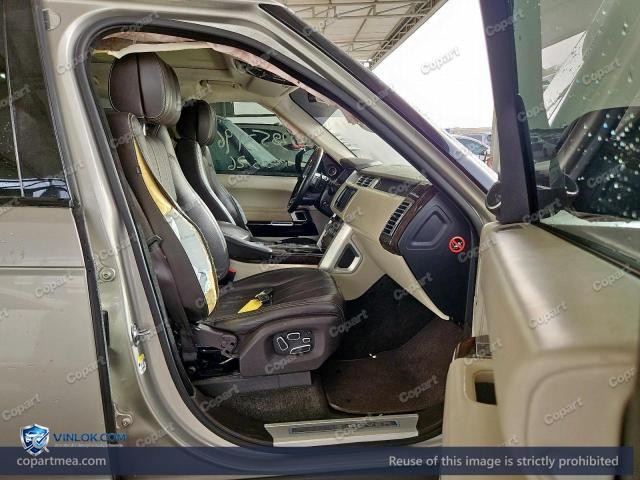 Auction photo