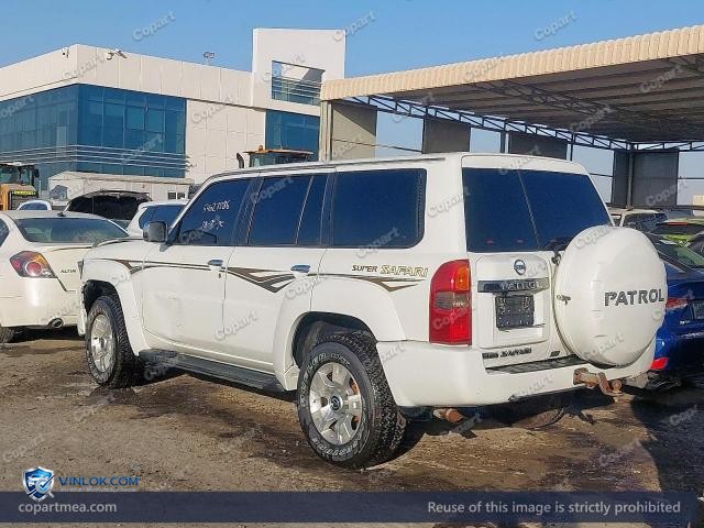 Auction photo