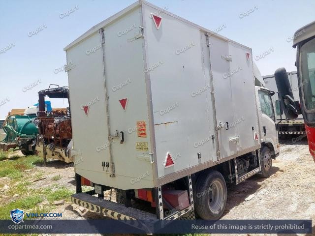 Auction photo