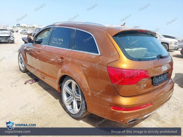 Auction photo