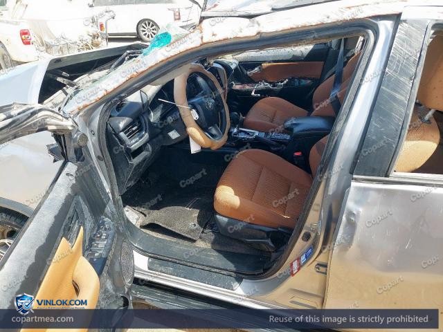 Auction photo