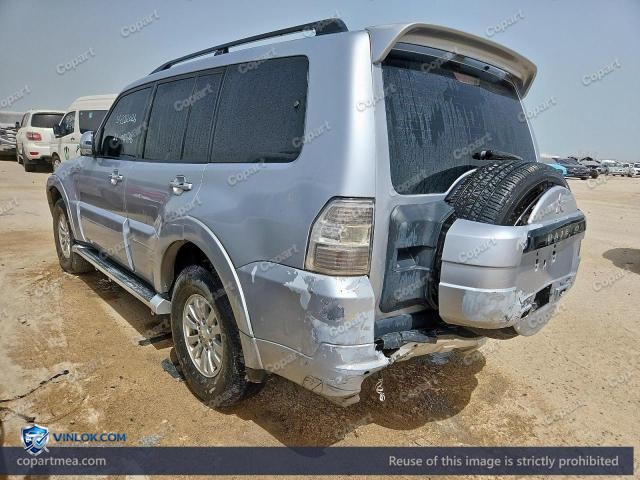 Auction photo