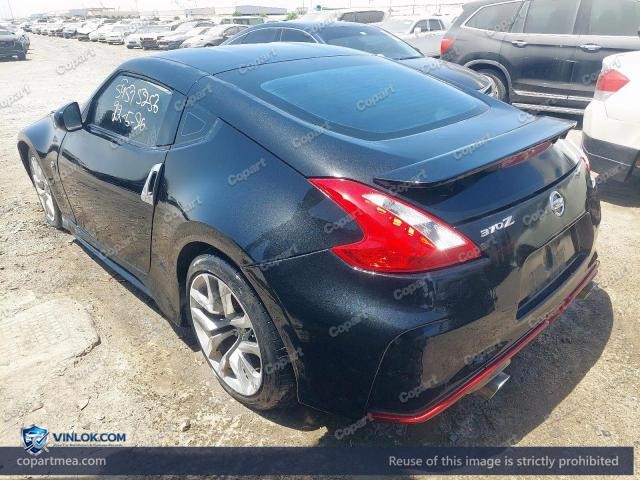 Auction photo