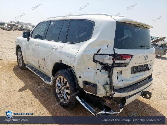 Auction photo