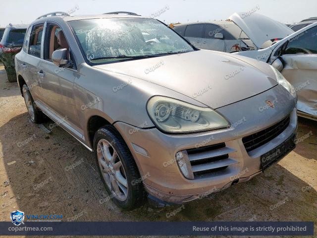 Auction photo