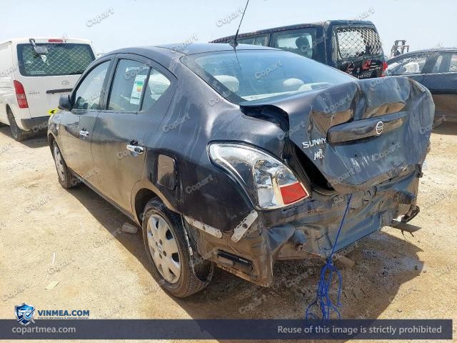 Auction photo