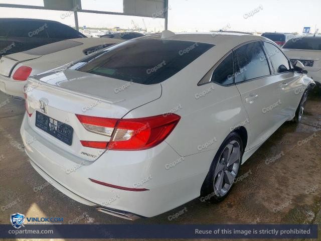 Auction photo