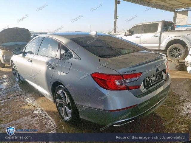 Auction photo