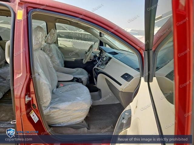 Auction photo