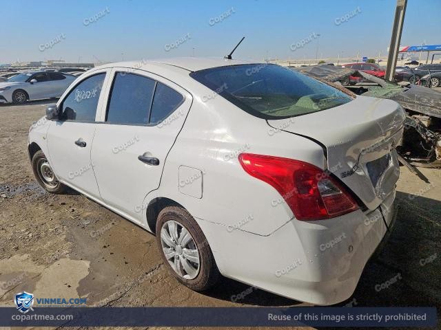 Auction photo