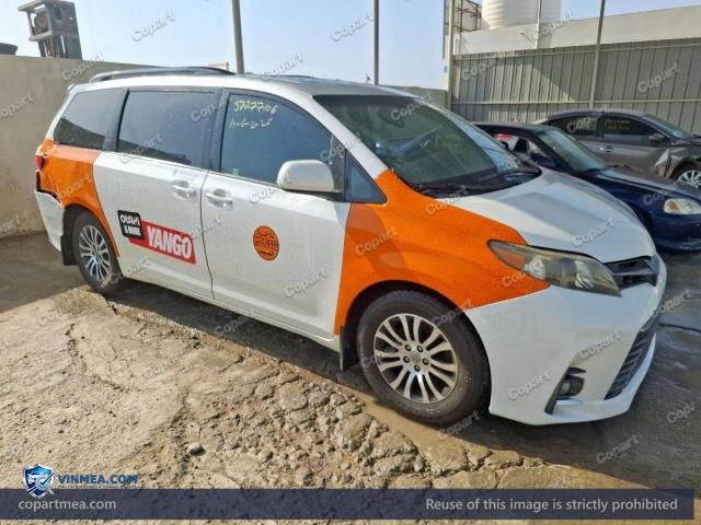 2017 TOYOTA SIENNA — Lot 57277106 auction photo