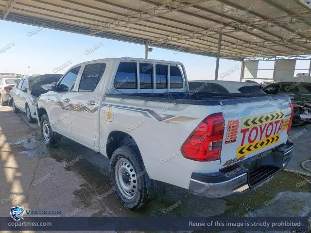 Auction photo