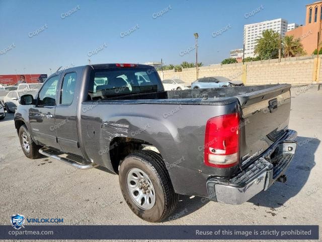 Auction photo