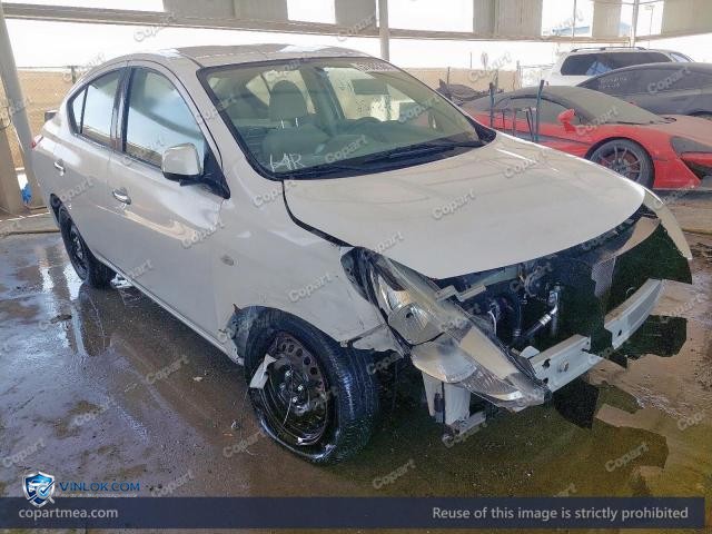 Auction photo