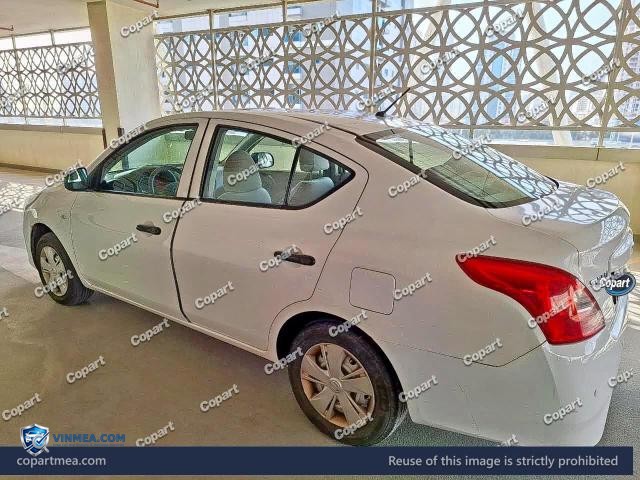 Auction photo