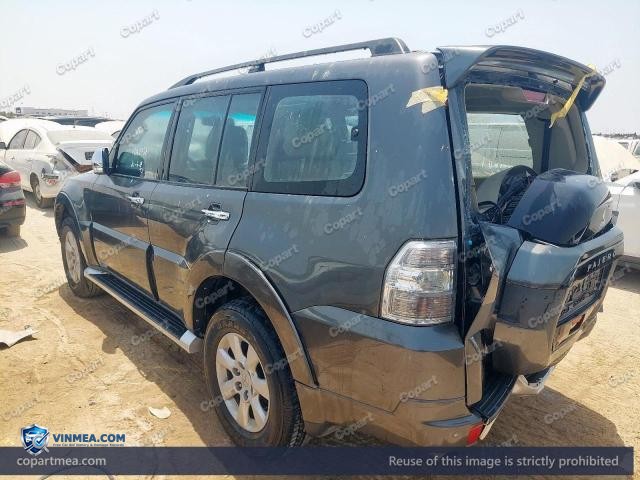 Auction photo
