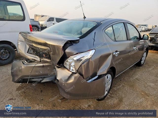 Auction photo