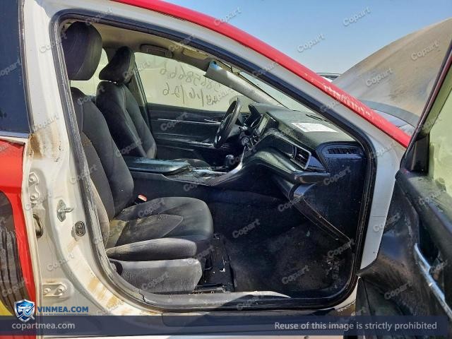 Auction photo