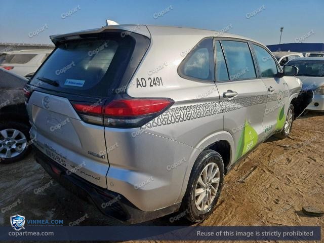 Auction photo