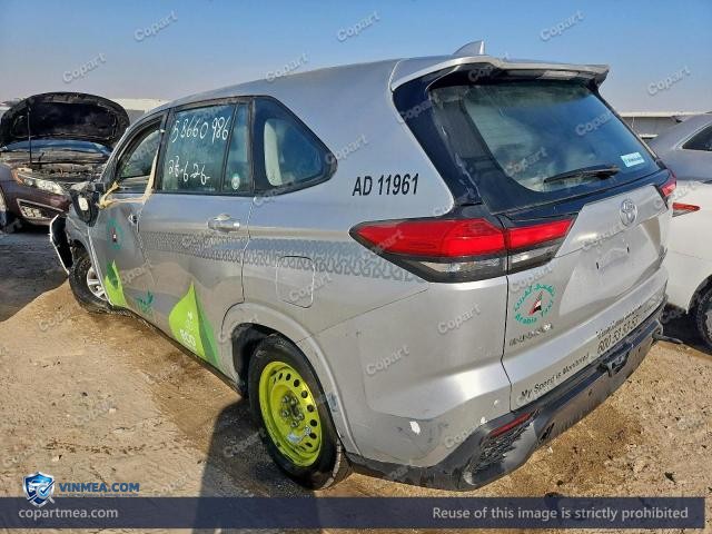 Auction photo