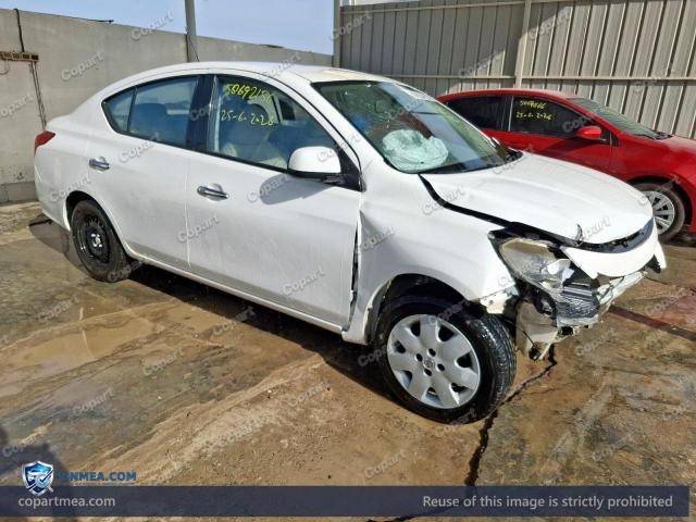Auction photo