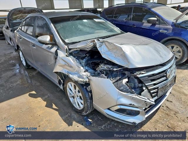 Auction photo