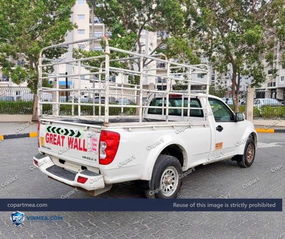 Auction photo