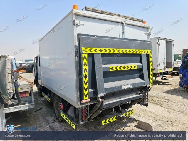 Auction photo