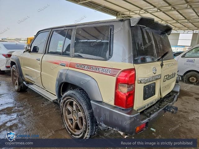 Auction photo