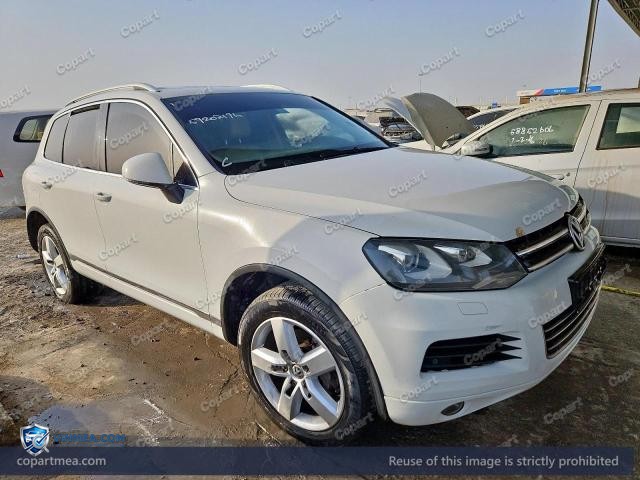 2013 VOLKSWAGEN TOUAREG — Lot 59202196 auction photo